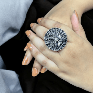 Aureli Vanmaya – Oxidised Nature Motif Ring