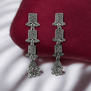 Aureli Shaira – Silver Oxidised Drop Earrings