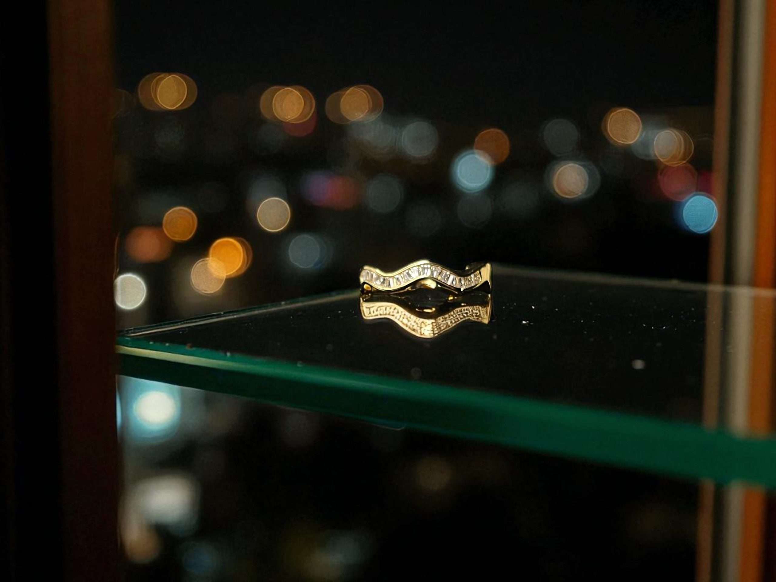 Anti-Tarnish Sleek Stone Ring